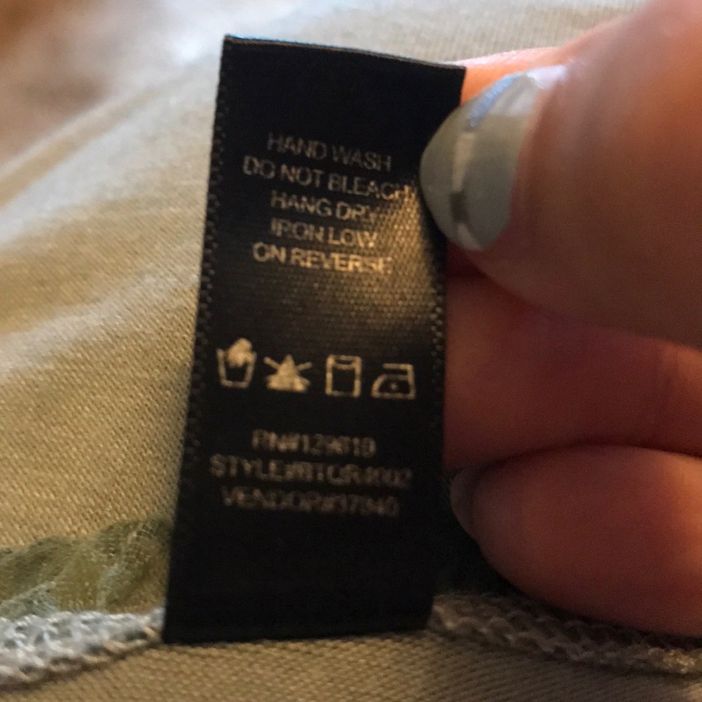 BKE Boutique Gray & Sage Sparkling Tank Large - Picture 6 of 7